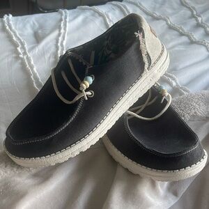 Hey Dude shoes women’s 8 … like new just to small for me.
